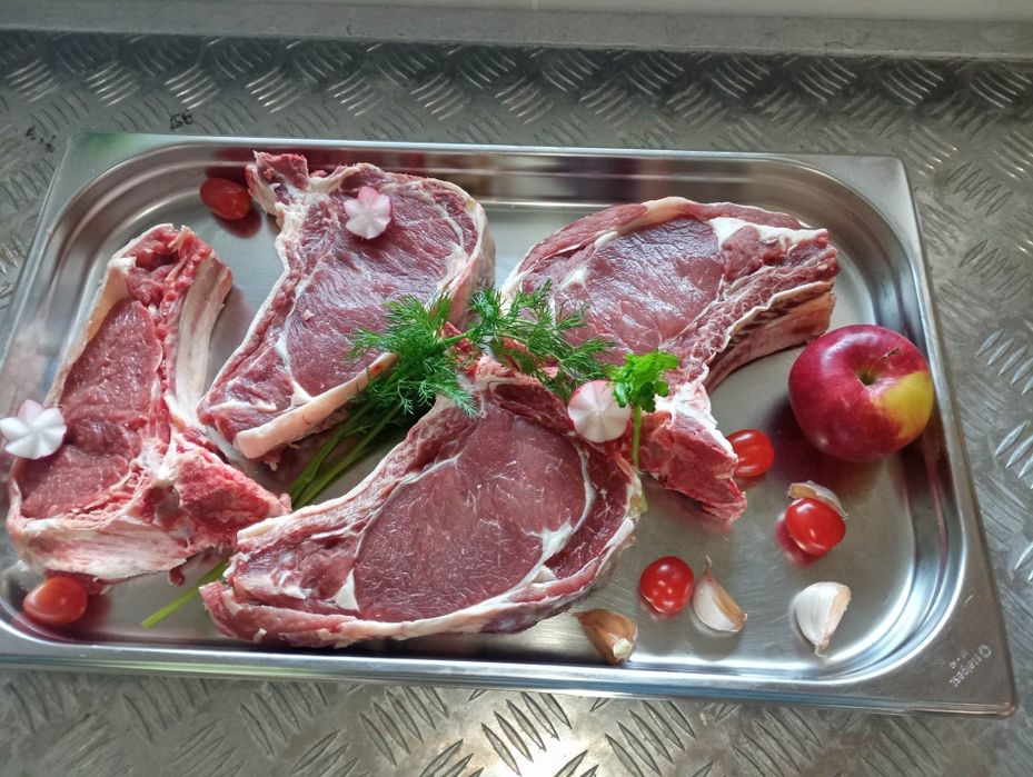 Młoda wołowina,mięso pieczeniowe,prosie, cielęcina, szynka