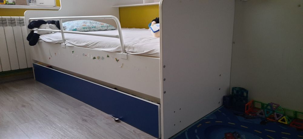 Łóżko pięteowe 3 letnie