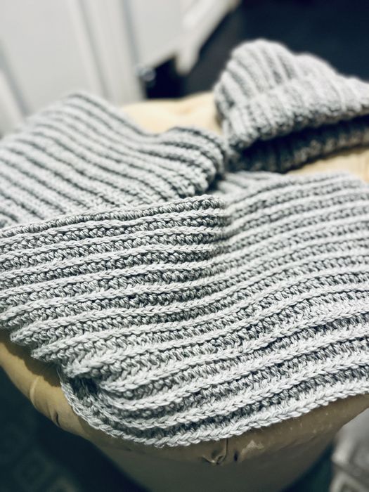 Komplet czapka beanie szalik 100% wełna szary gruby splot warkocz