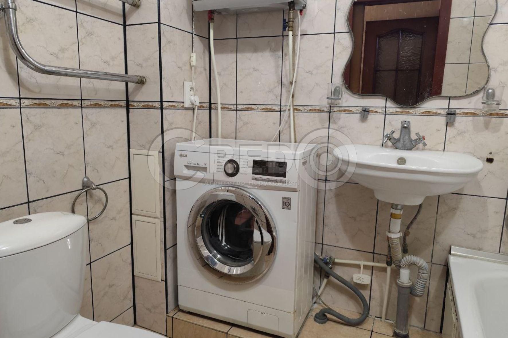 Продаж 2кімнатної квартири з "автономкою". Провулок Бульварний,15.