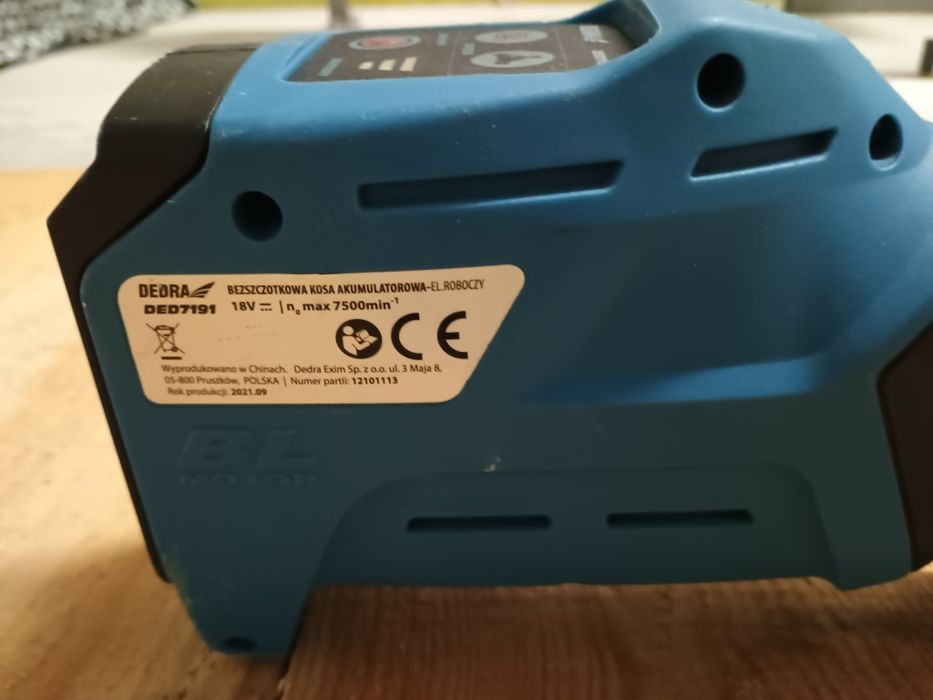 Dedra bezszczotkowa kosa akumulatorowa ded7191