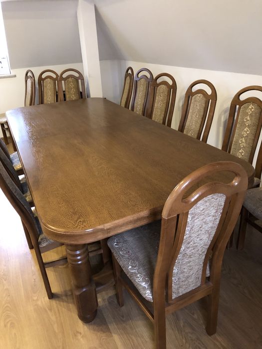 Komplet stół oraz zestaw 14 krzeseł