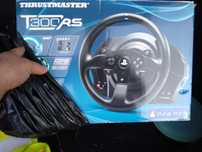 Volante Trustmaster T300RS