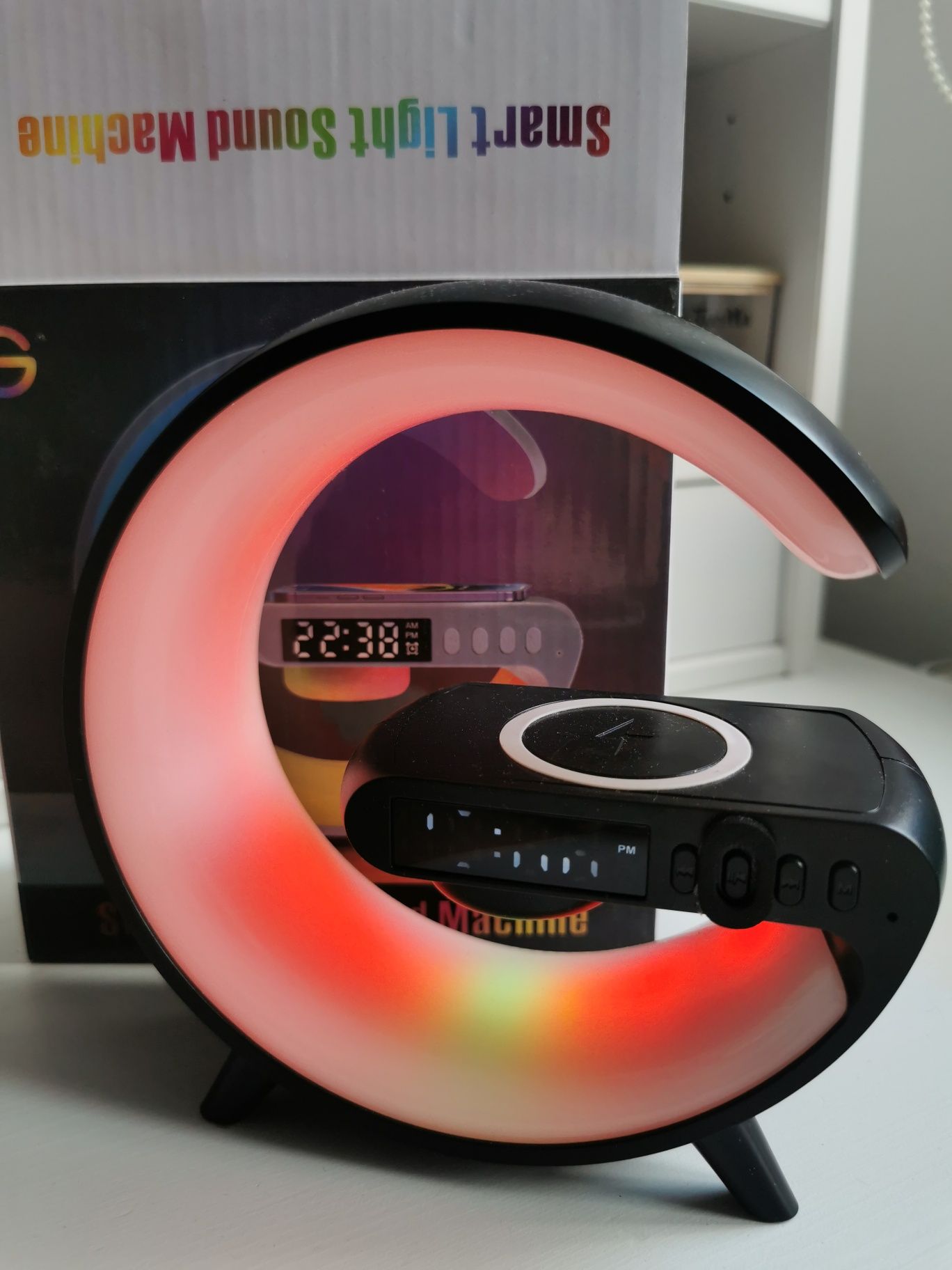 Zegarek, budzik, głośnik, lampka, ładowarka bluetooth