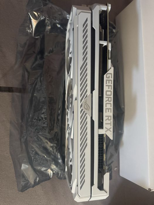 NVIDIA GEFORCE GTX 3080 OC White Edition / Corsair RM850W