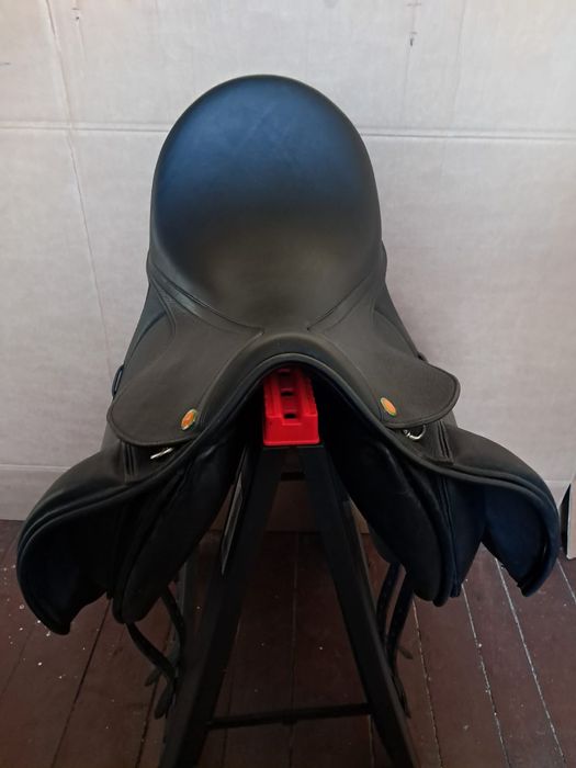 Siodło ujerzdzeniowe Jorge canaves P3. 17/5 roztaw elka.