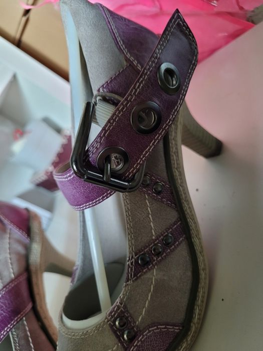 Czółenka, szpilki, obcasy Marco Tozzi 38