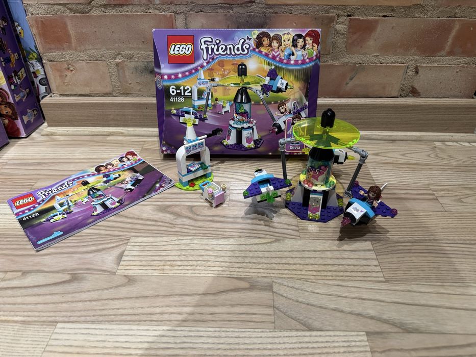 Lego friends 41128 - karuzela w parku rozrywki