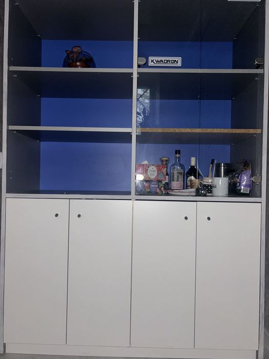 Шкаф б.у. У салон