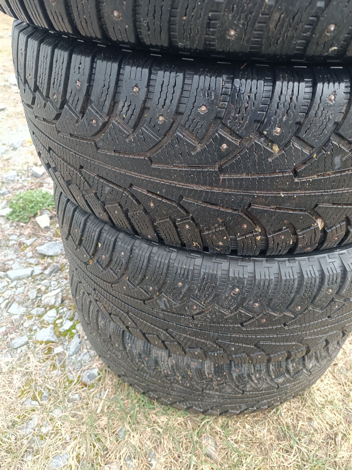 Шини Nokian 265/65/r17 зима