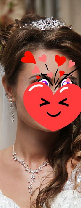 Колье и серьги бижутерия