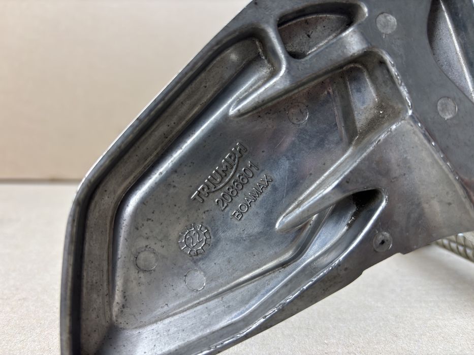 Triumph Trident 660 Set Podnóżek Przód Przedni Lewy Kierowcy