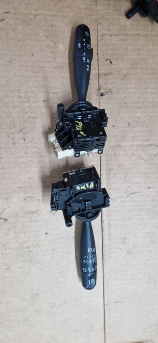 Manetka prawa  nissan pixo suzuki Alto