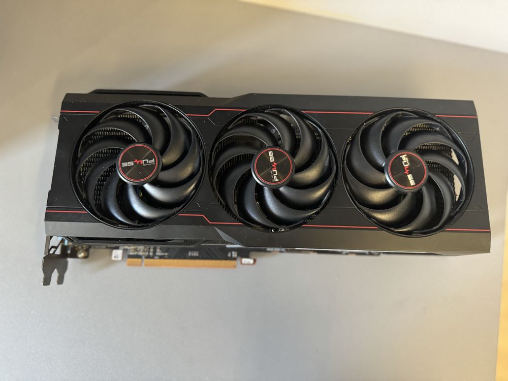 Відеокарта Sapphire Radeon RX 6800 16 GB PULSE