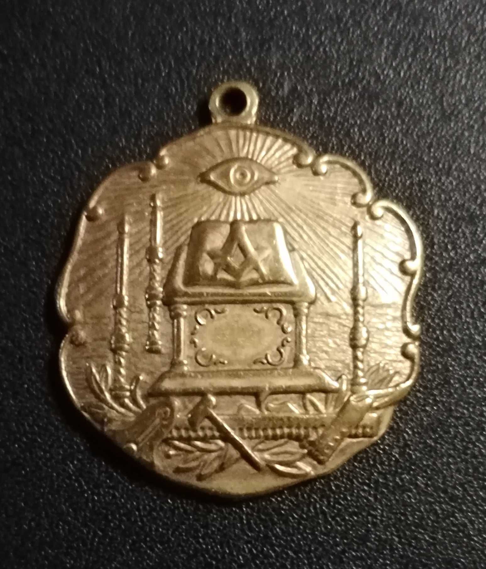 Medalha dourada MAÇON