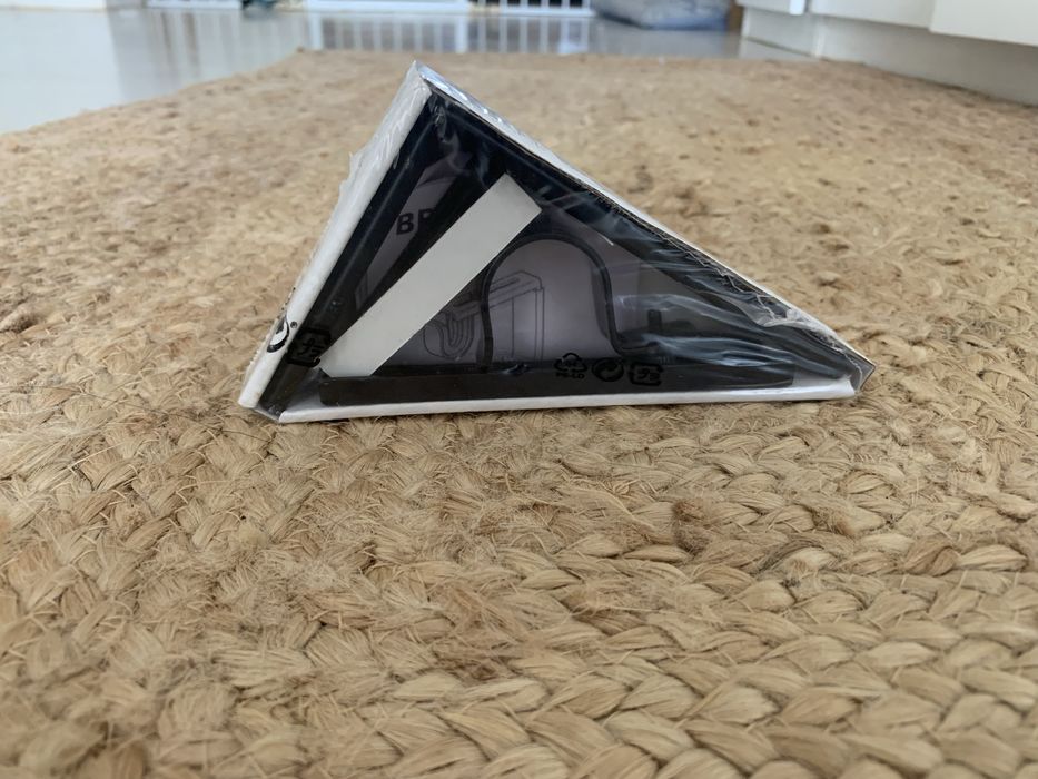 BETYDLIG: Suporte parede/teto, preto