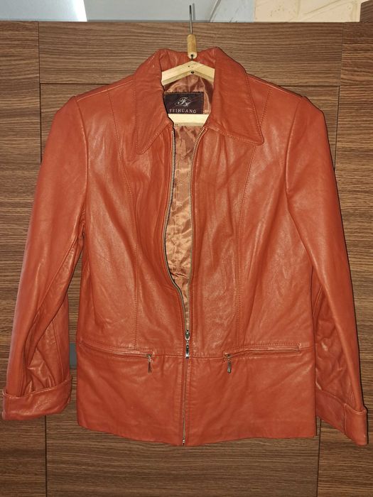 Женская куртка пиджак из натуральной кожи