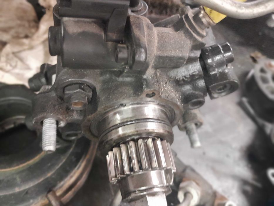 Injetores e bomba Renault trafic 2.0