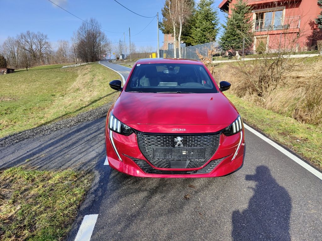 Peugeot 208 gt line 2021