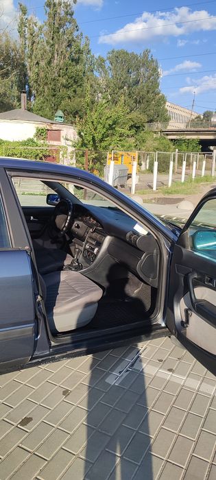 Автомобіль Audi 100c4 2.3