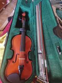 Vendo violino com 1 corda partida