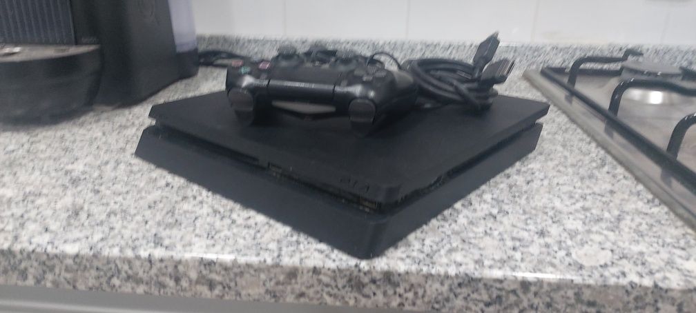 PS4 SLIM 1T Em Bom Estado