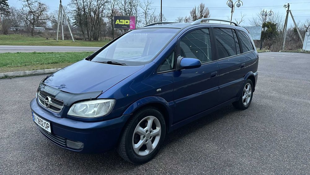 OPEL ZAFIRA 2.2D. 2004рік.
