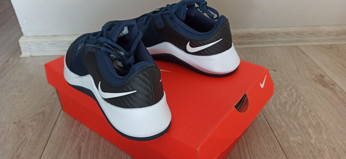 Nowe Buty w Pudełku Męskie Nike MC Trainer rozmiar 41 26 cm Okazja