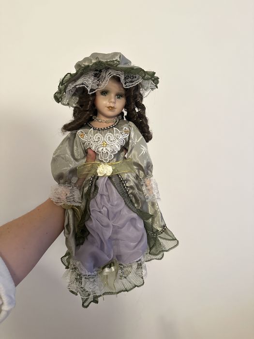 porcelanowa lalka duza
