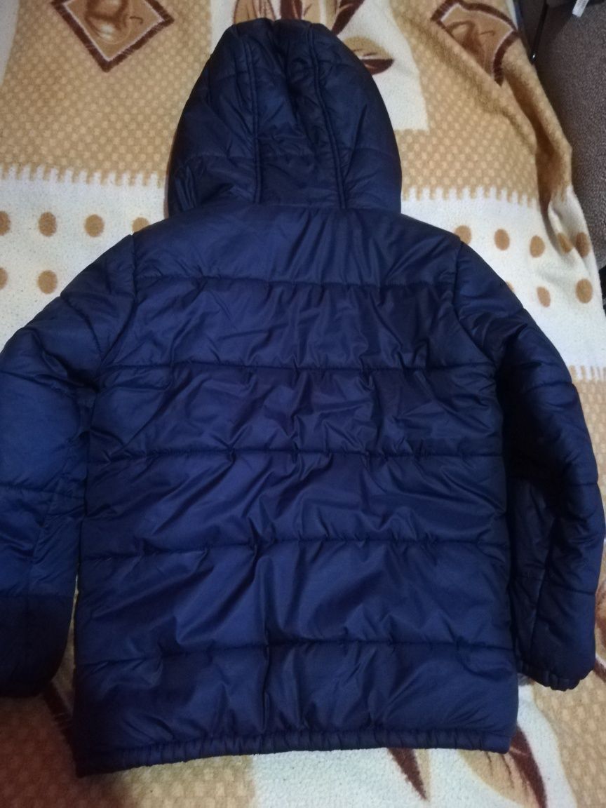 Курточка зимняя теплая