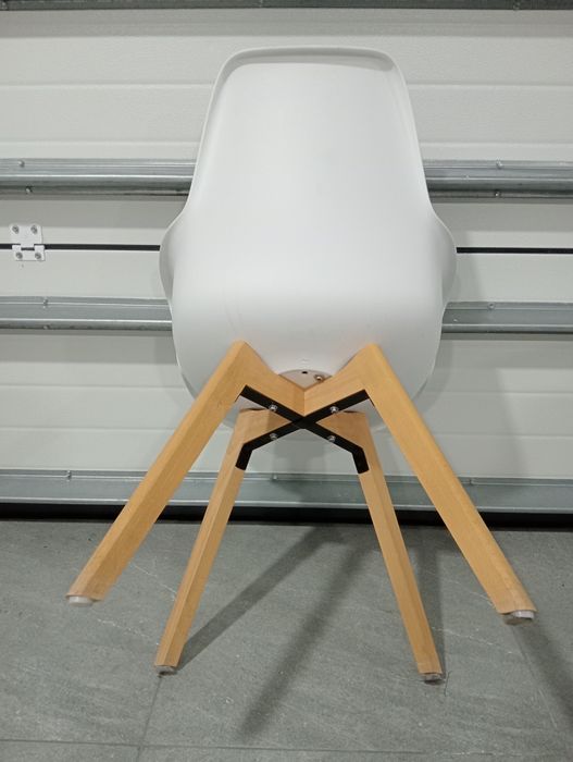 0. URGENTE IKEA 6 cadeiras brancas (como novas)