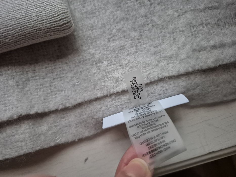 Czapka Szalik Zestaw DKNY