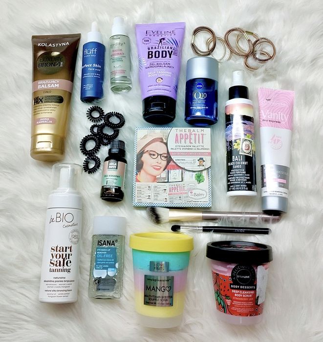 Zestaw kosmetyków nowych i używanych
