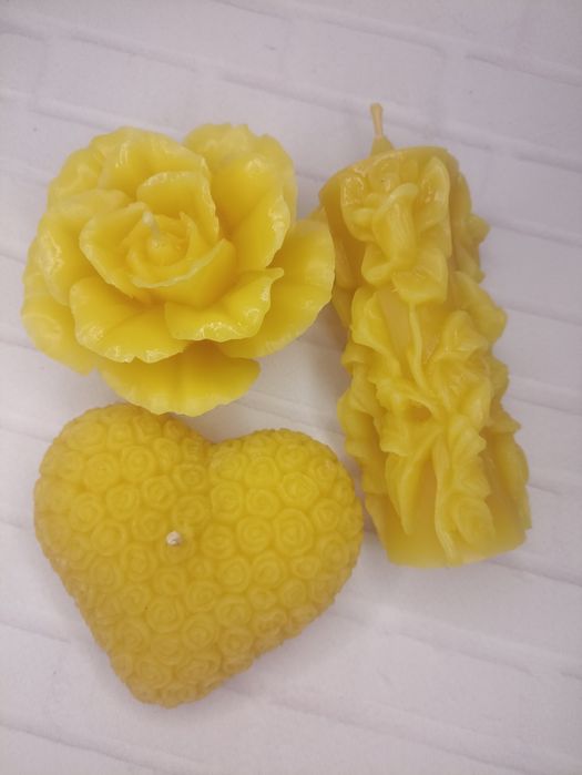 Воскова свічка Троянда