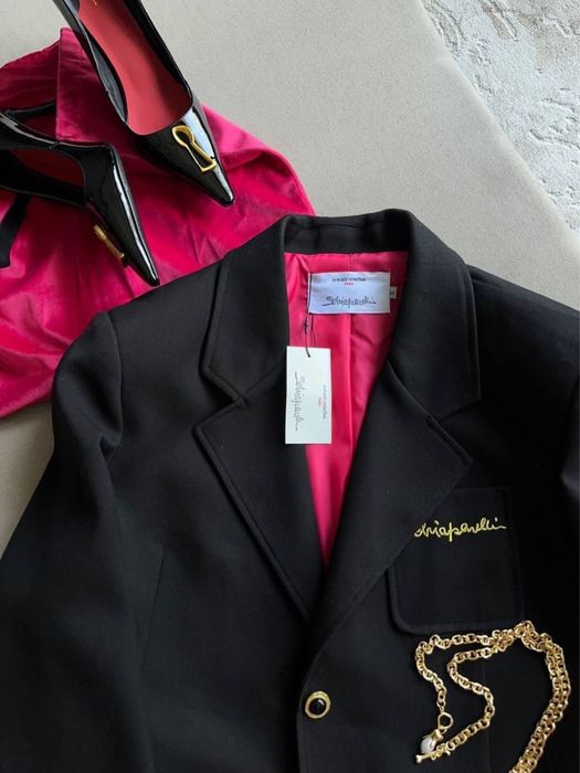 Піджак жіночий , бренд! В білому та чорному кольорі