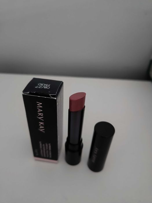 Szminka nawilżająca Mary Kay