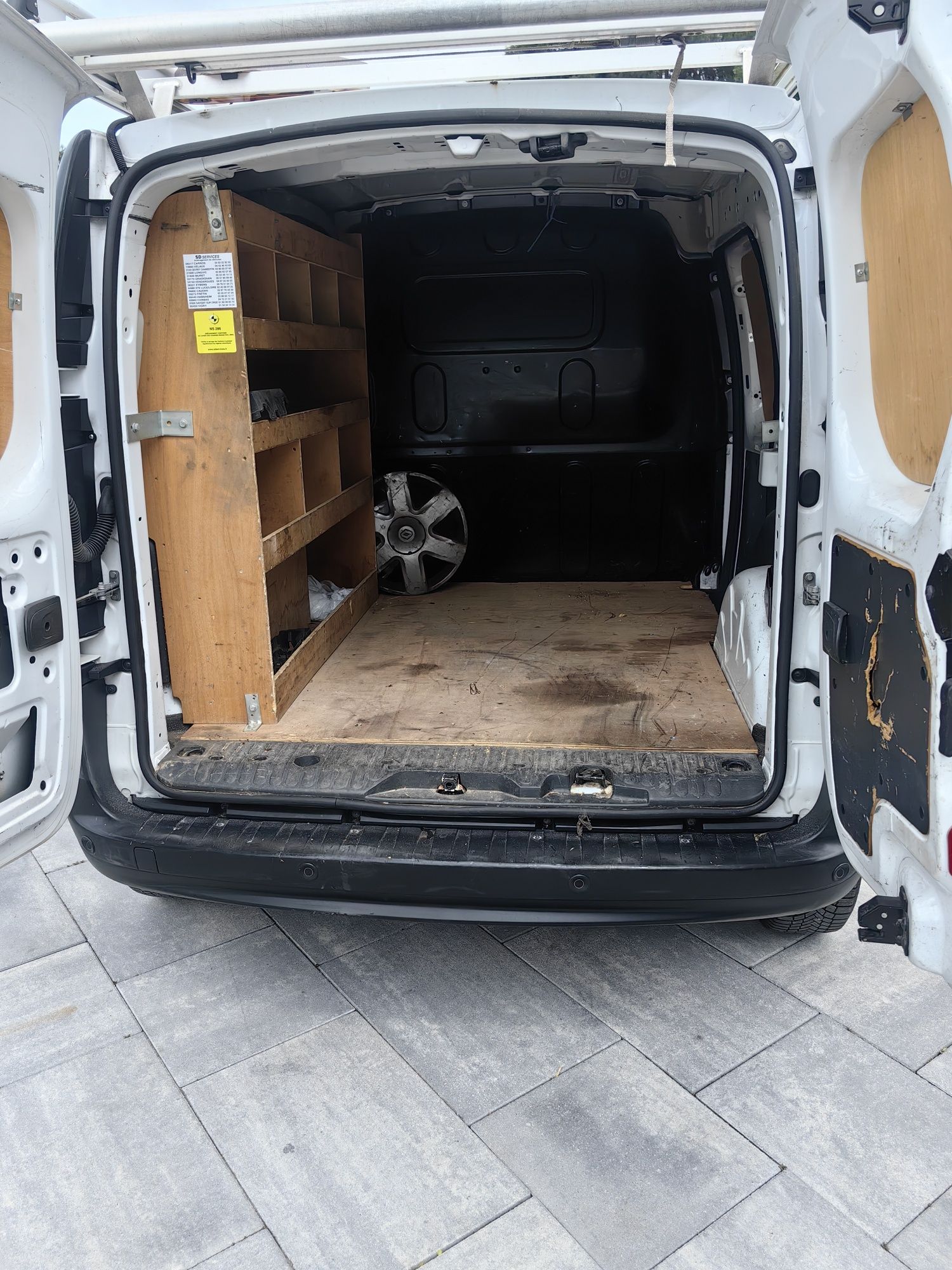 Renault kangoo 2016r 1.5 DCI 90 koni 176 tys km