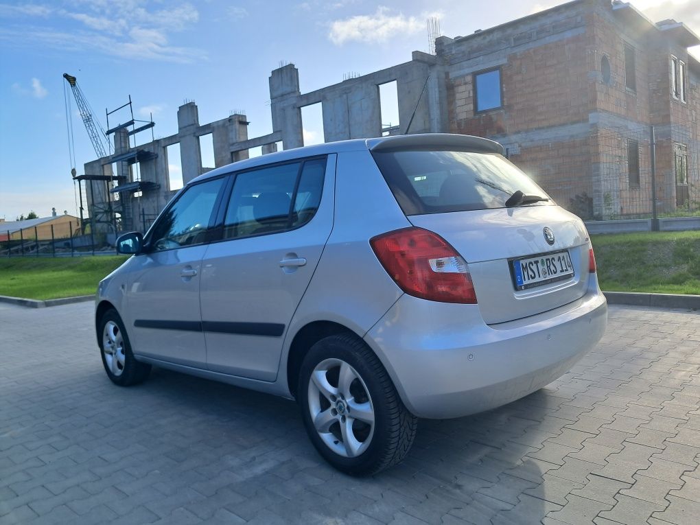 Skoda Fabia 1.6 rok 2009 z klima alufelgi