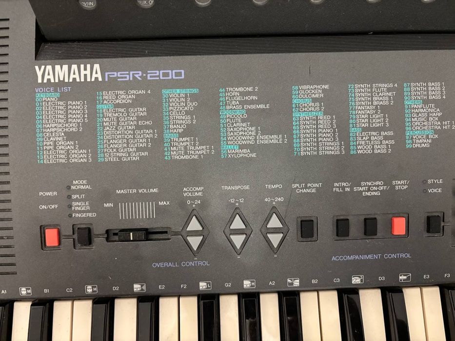 Keyboard Yamaha PSR200