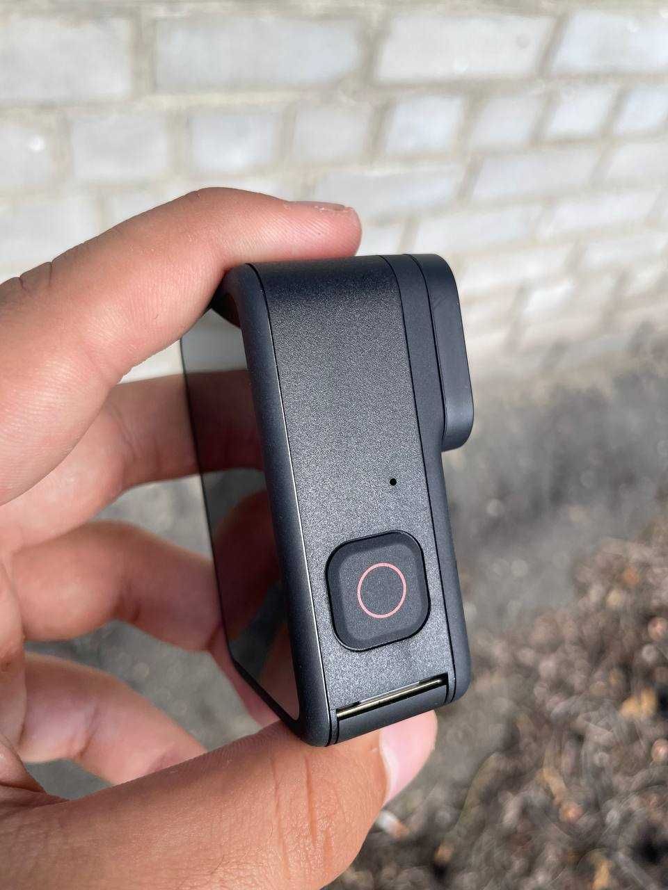 Екшн камера GoPro HERO9 Black в ідеальному стані та з комплектом