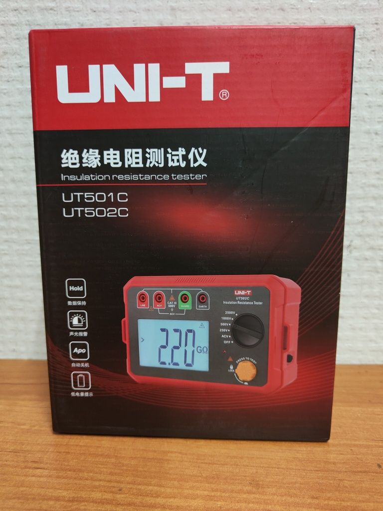 Miernik rezystancji izolacji UNI-T UT501C