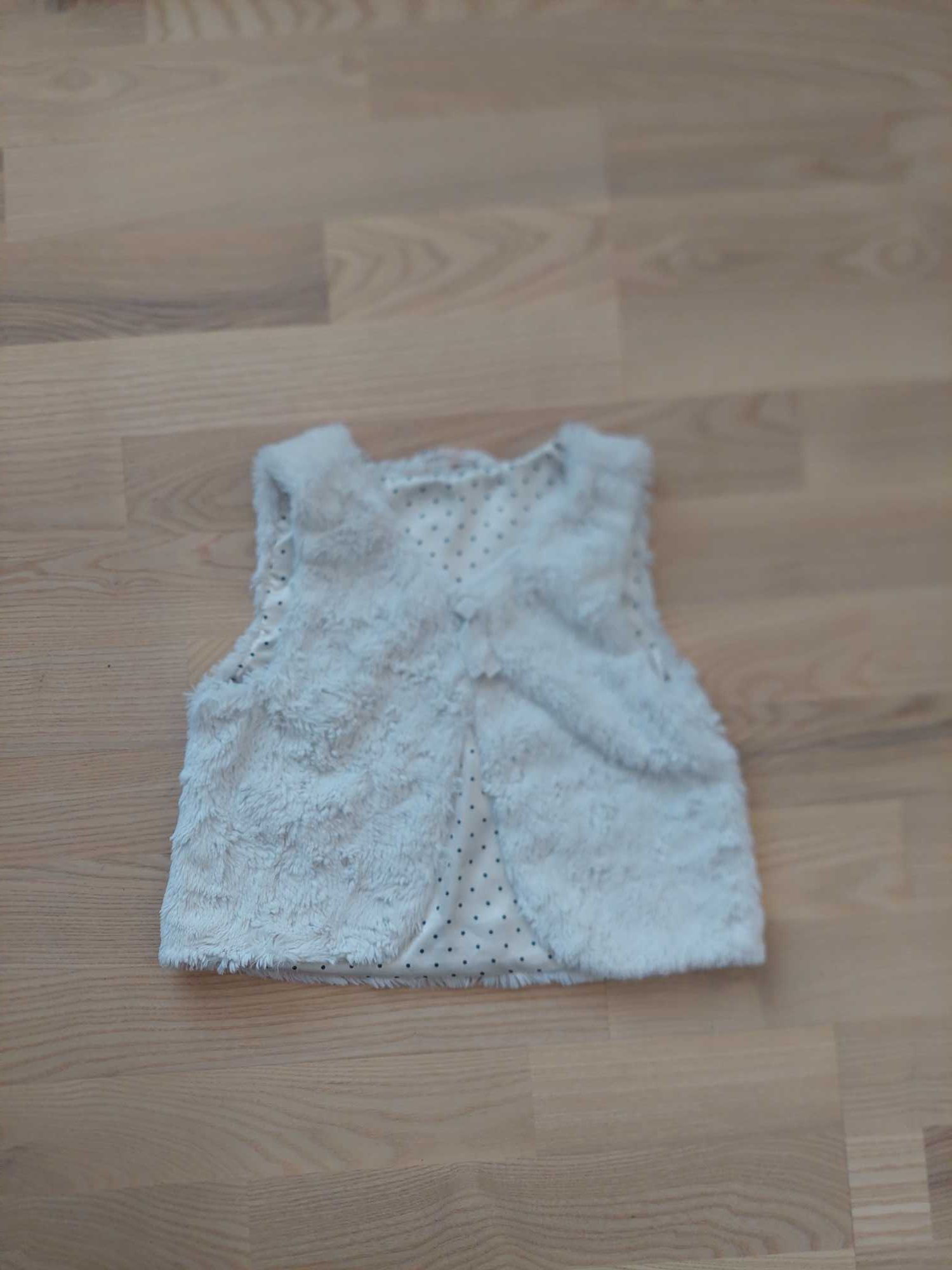 Świąteczna Kamizelka H&M roz116 futerkowa dziewczęca HM