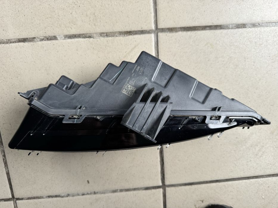 Протитуманна фара птф ліва Jeep Grand Cherokee WL