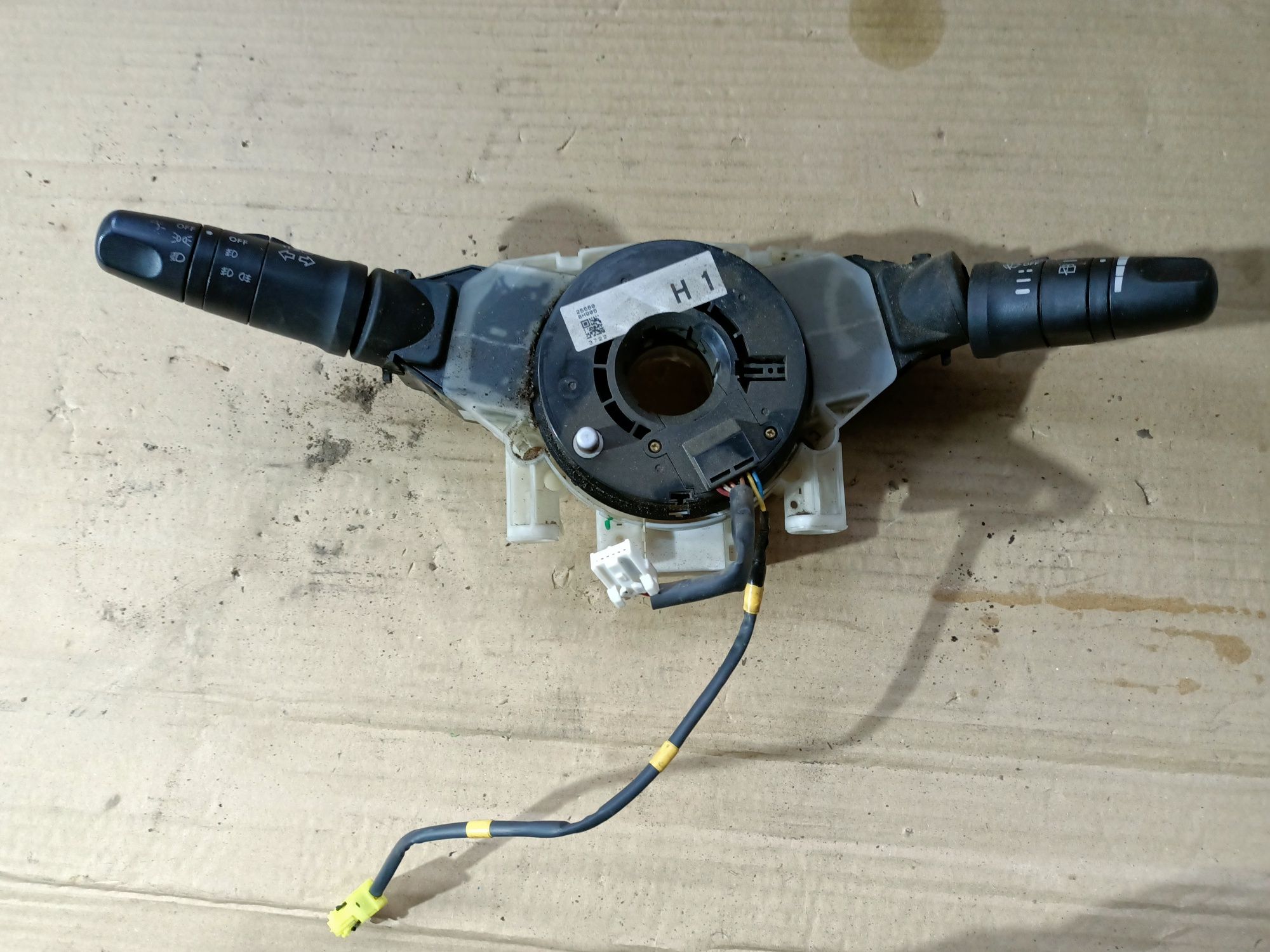 Przełącznik zespolony pająk manetki taśma airbag Nissan X-TRAIL T30