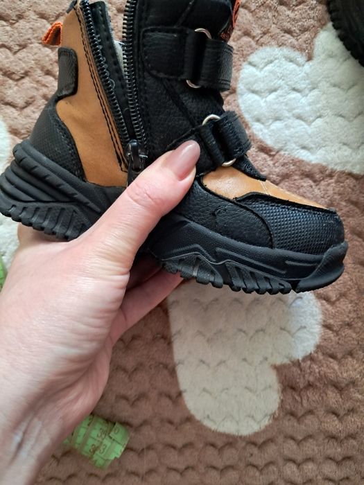 Взуття на хлопчика 25р. Від 150 грн.