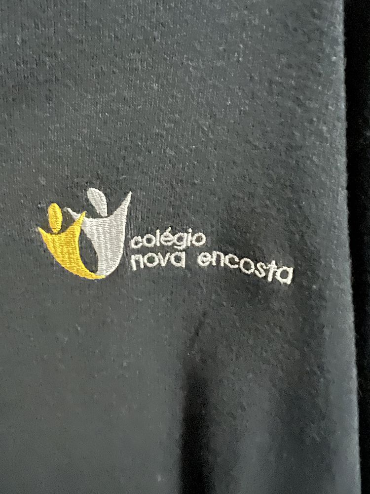 Camisola com gola em V colegio paços de ferreira