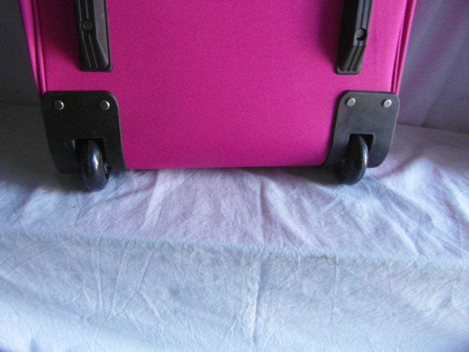 Saco trólei com rodas novo.