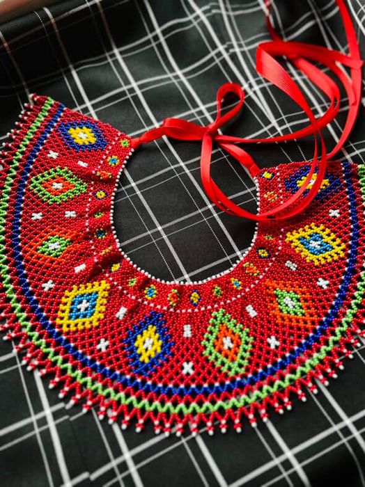 Криза, лемківська кривулька, кольє, намисто, виріб з бісеру, силянка