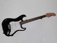 Guitarra Elétrica Rocker - em excelente estado, nova! Oportunidade!