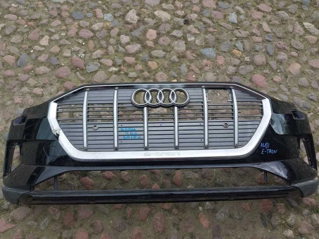 Audi E-tron 4KE бампер передній Basis спойлер накладки заглушка крюка